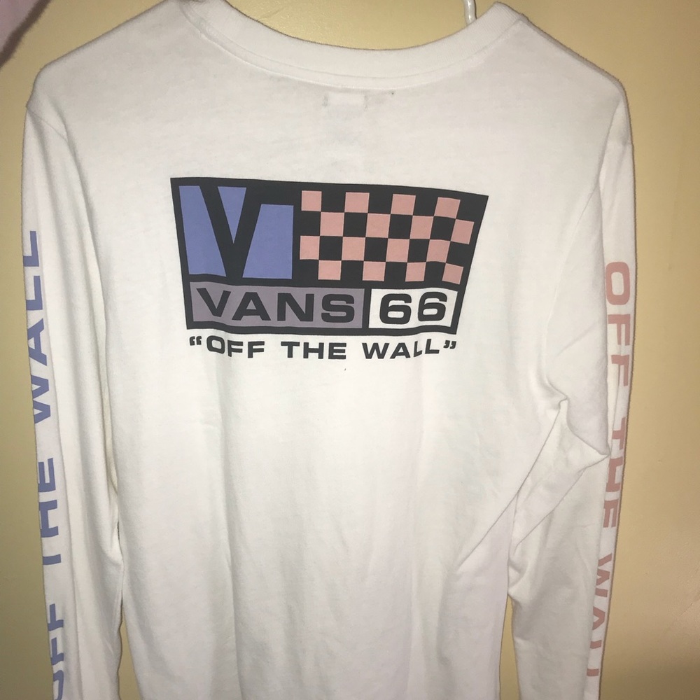 Vans t-shirt size S, still with tags